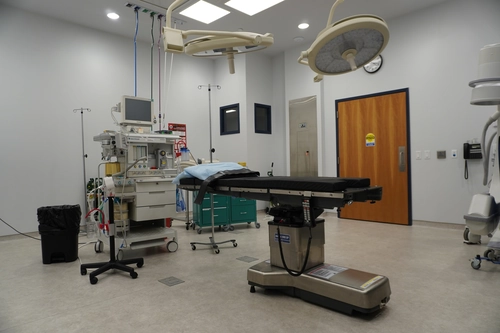 Sterile operating room with thoroughly disinfected surfaces and equipment